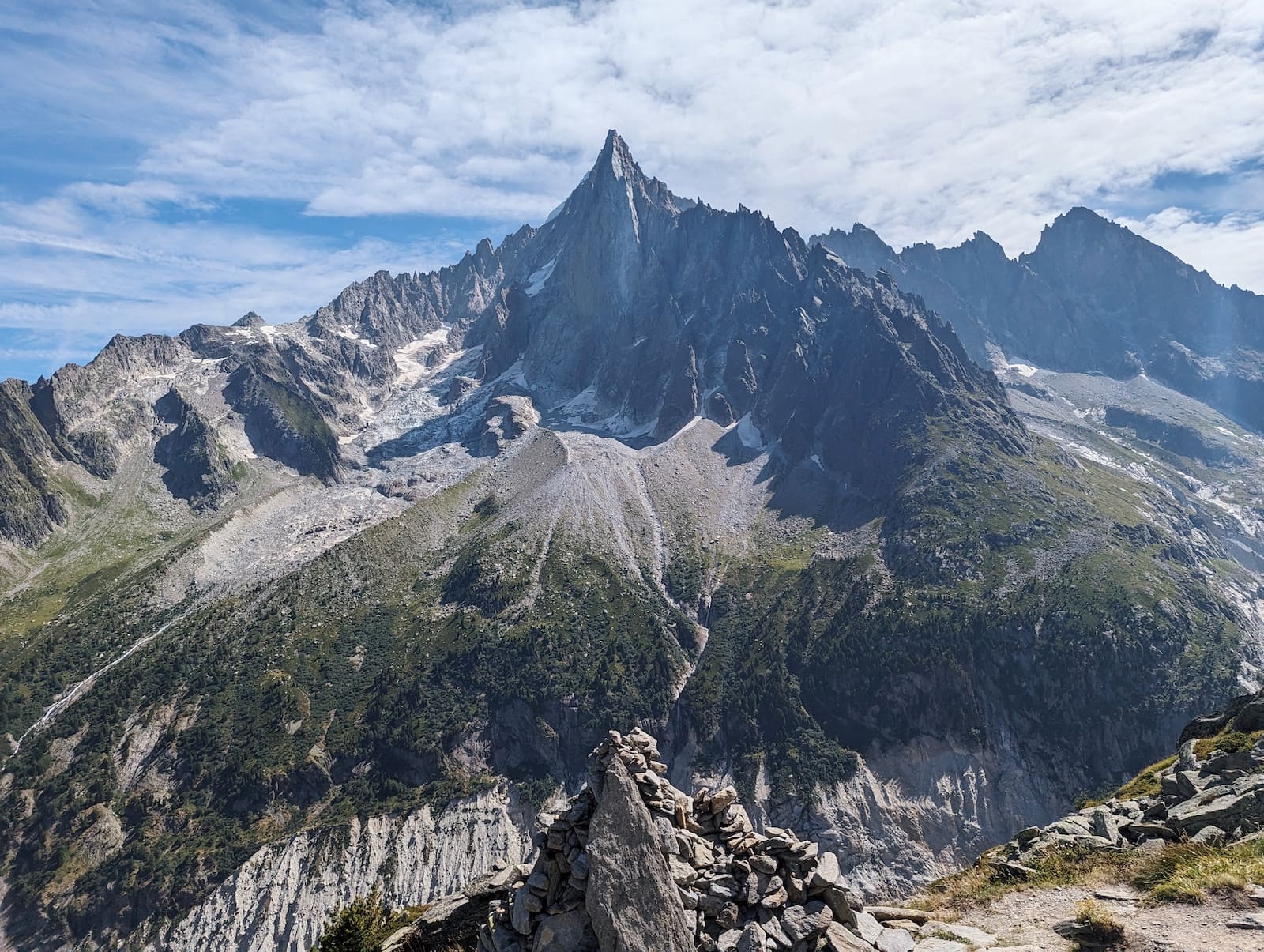 Craggy peaks as you get towards the Montenvers end of the Grand Balcon Nord hike