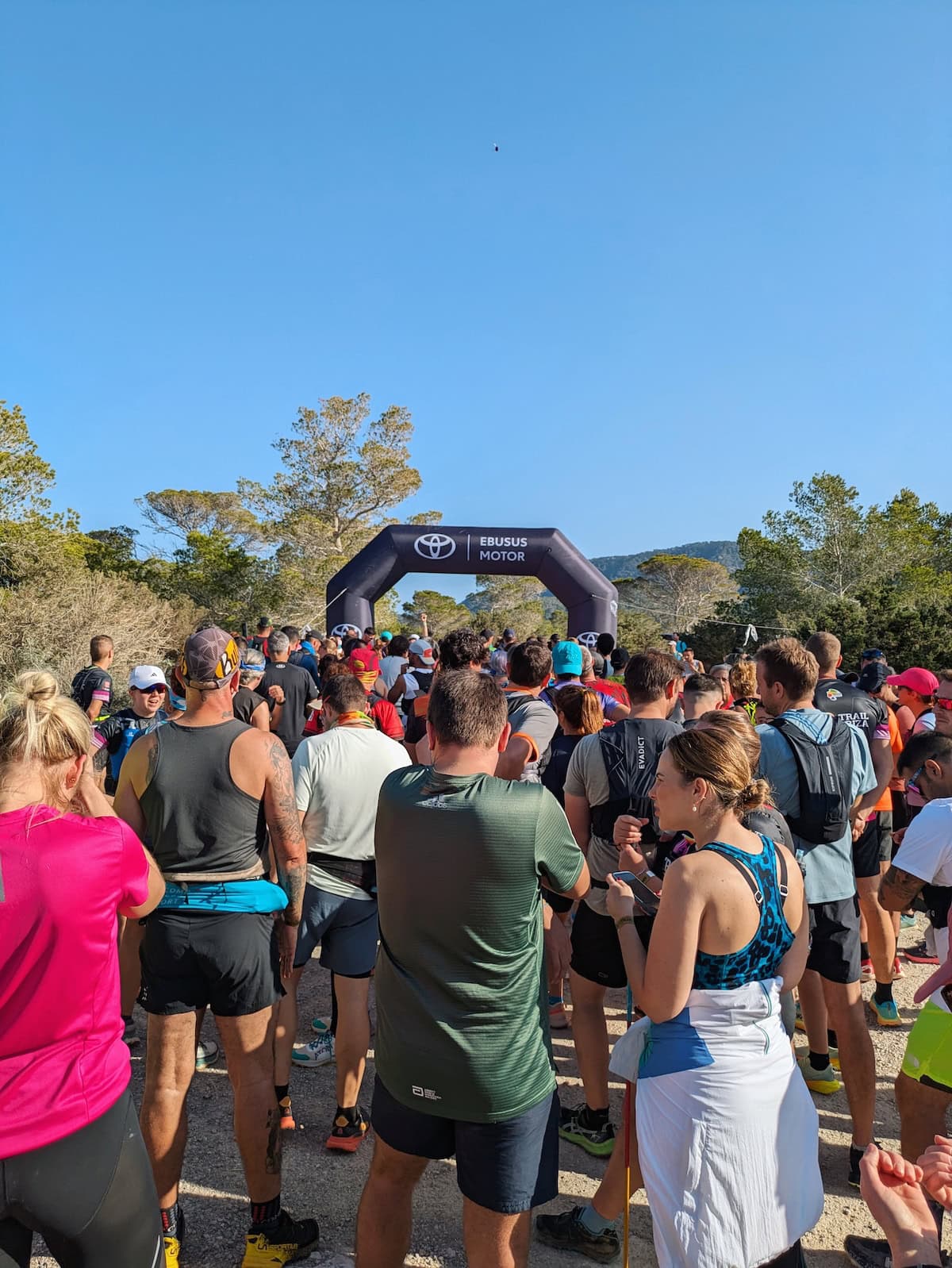 Start line of the second day of the 3 Dias Trail Ibiza 10k. It's a clear, sunny day