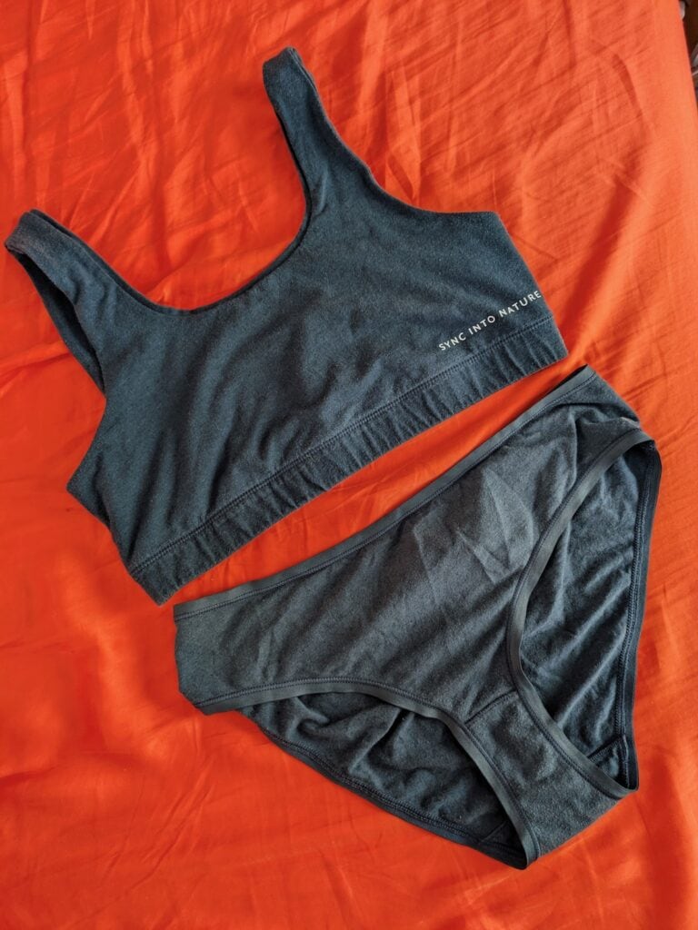 Blue set from PAKA