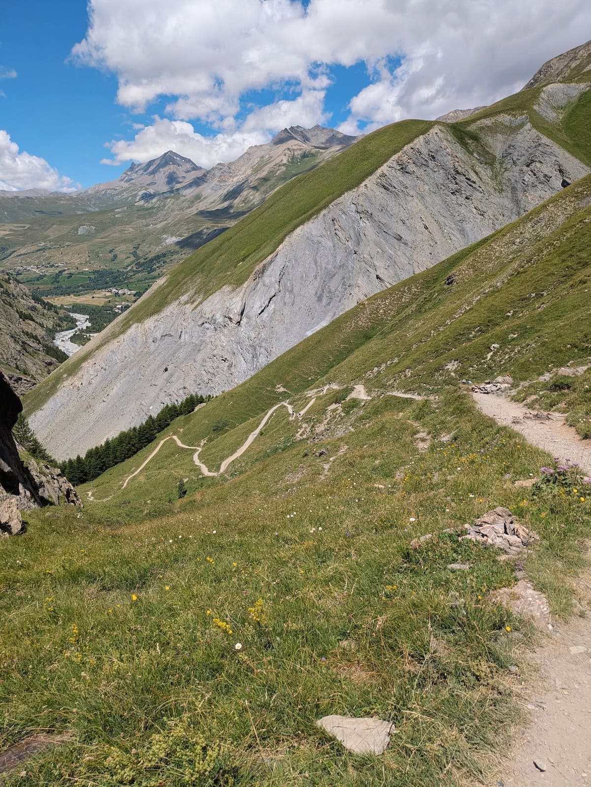 The switchbacks to Les Combes on day 3 of the GR54